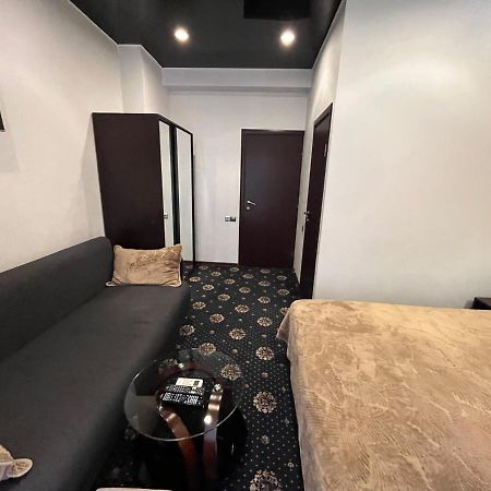 Hotel New Royal Тбилиси Экстерьер фото