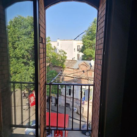 Hotel New Royal Тбилиси Экстерьер фото