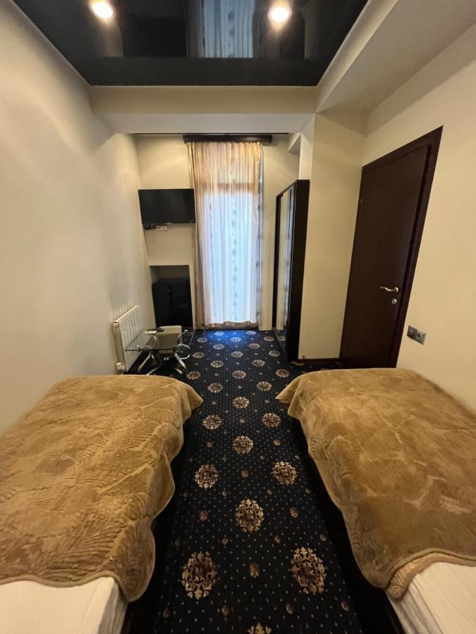 Hotel New Royal Тбилиси Экстерьер фото