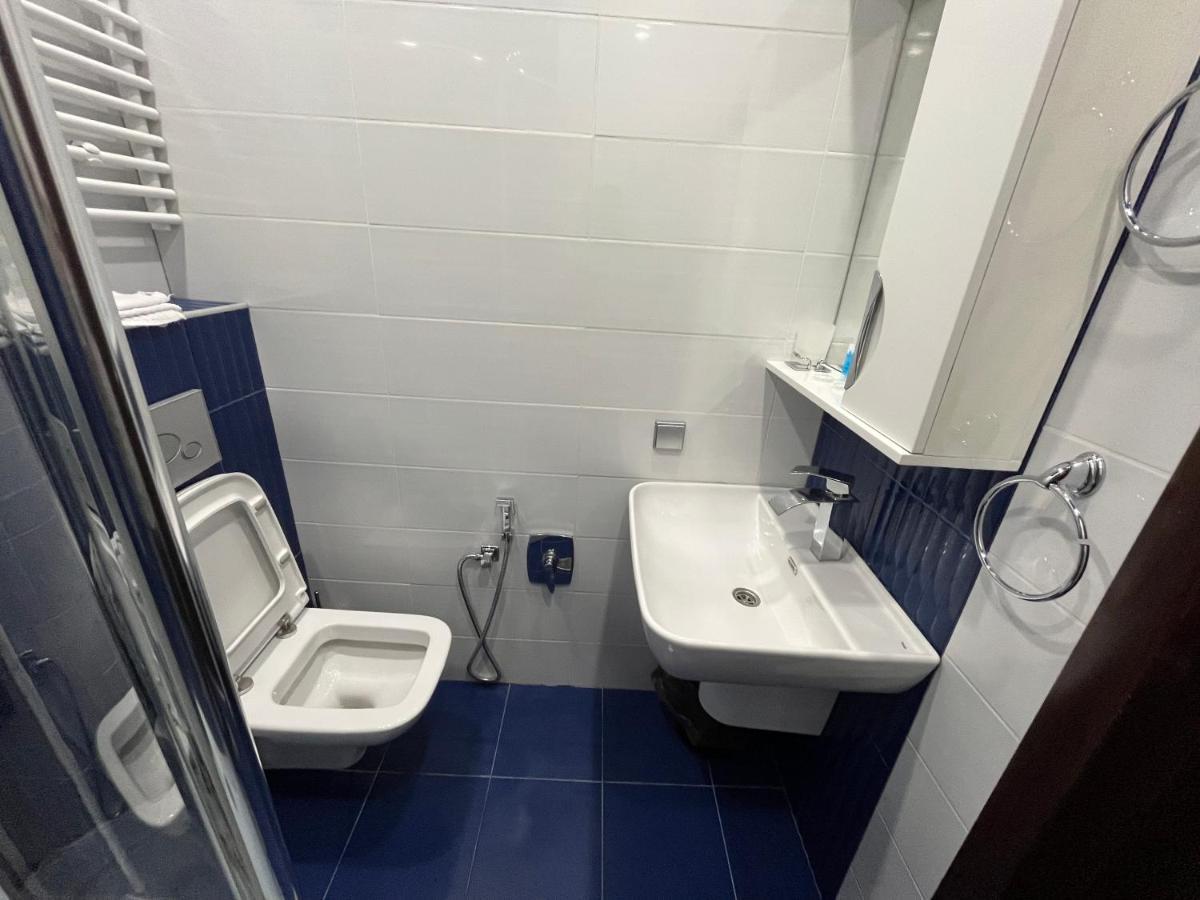Hotel New Royal Тбилиси Экстерьер фото