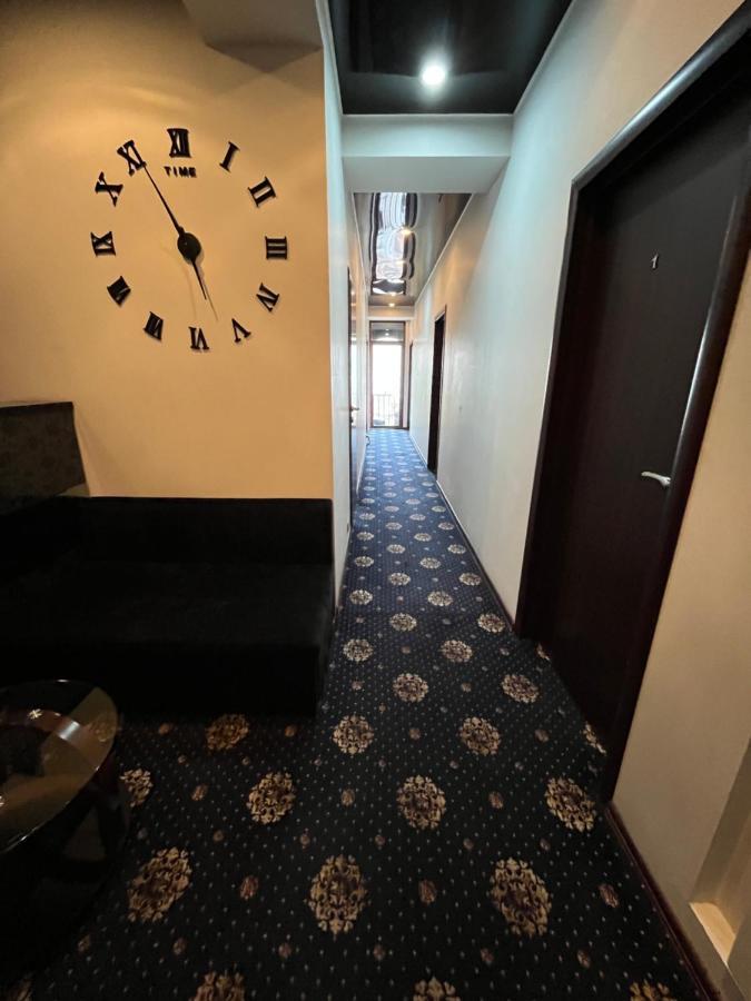 Hotel New Royal Тбилиси Экстерьер фото