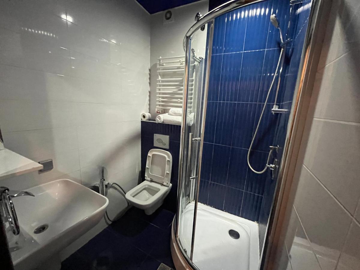 Hotel New Royal Тбилиси Экстерьер фото